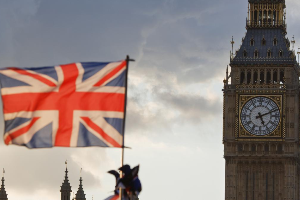 Schimbări majore în sistemul de imigrație din Marea Britanie. Ce trebuie să știe românii