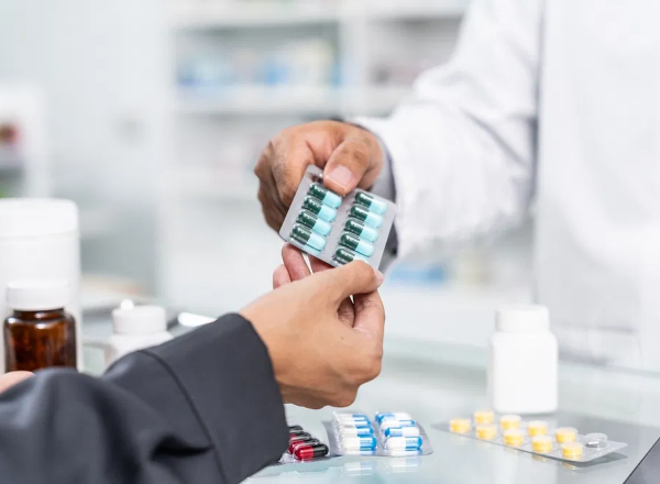 Pastile pentru tensiune retrase de urgență din farmaciile din Marea Britanie. Tabletele conțin dublul dozei normale