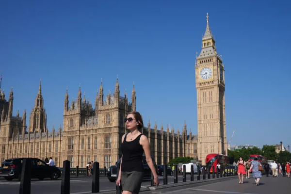 Val de caniculă în vestul Europei! Temperaturile ridicate ar poate ucide sute de oameni în Marea Britanie