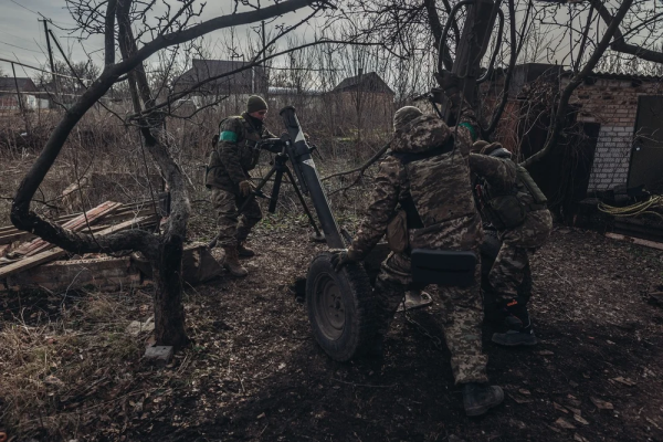 Soldații ucraineni se antrenează într-o bază secretă din estul Angliei, instruiți de personal militar din mai multe țări
