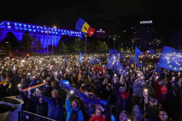 Mii de oameni au ieșit în stradă în marile orașe ale României, pe 9 Mai: „România nu uita, Europa-i casa ta”