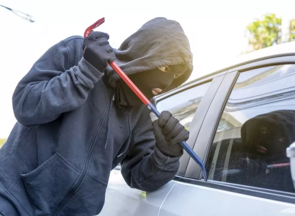 Fenomenul furturilor de mașini ia amploare în Marea Britanie! Trei din patru dosare rămân nerezolvate