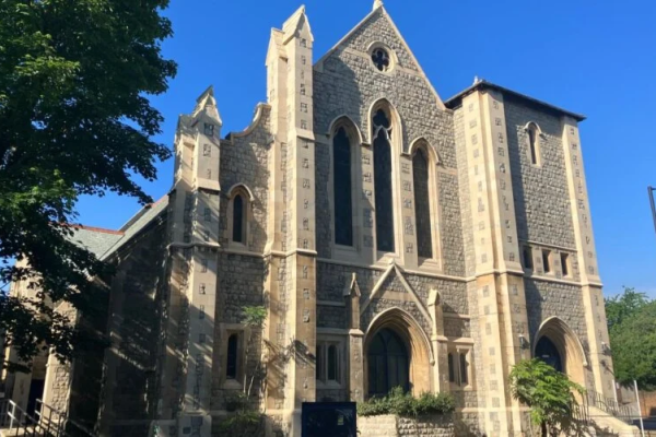 Românii din Londra, invitați la hramul Catedralei Arhiepiscopale din Enfield