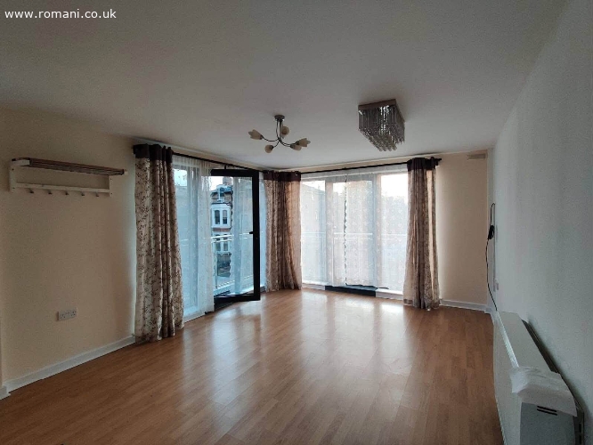 2 bedroom flat în E7 9PR