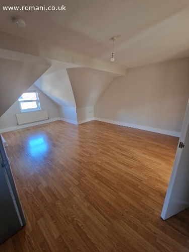 2 bedroom flat în Leyton E10 5BT