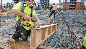 Angajam 3 Stuttering Carpenters langa Brighton.