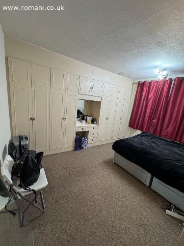 Camera double-North Harrow