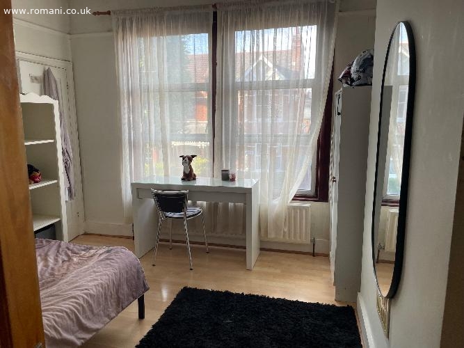 Cameră dublă Cricklewood £650