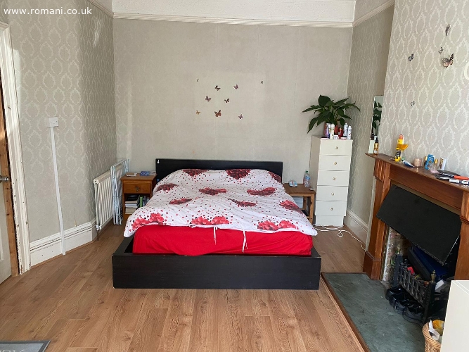 Camera dubla in Goodamyes