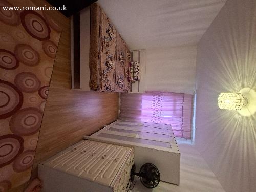 Camera dubla in N9 Edmonton green!700£ pe luna