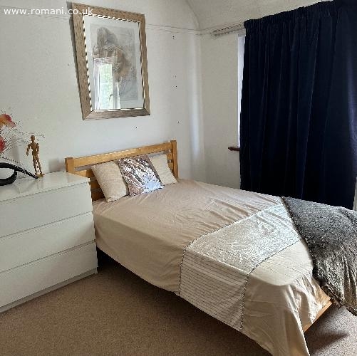 Camera dubla pentru o persoana in Neasden £650 bilurile incl