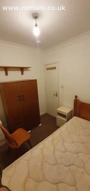 Camera single de inchiriat