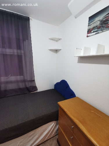 Camera Single - Ilford (Elizabeth Line)