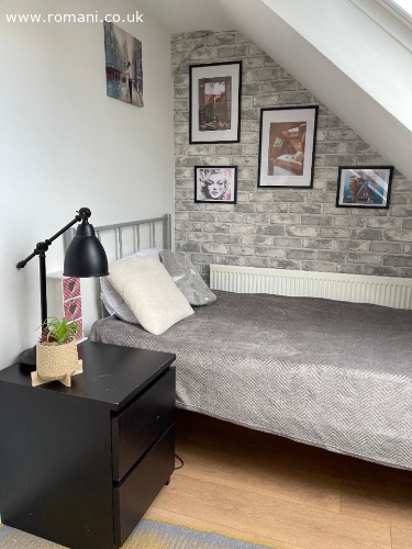 Camera single in kilbrun/Cricklewood