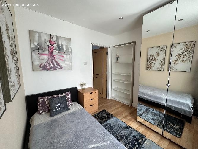 Camera single in Kilburn/Cricklewood £600/pm