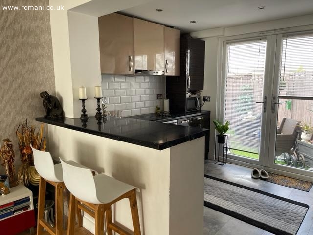 Camera single in Kilburn/Cricklewood