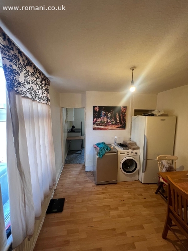 Casă cu 4 camere în E15 4NH