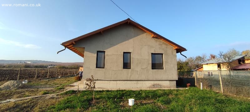 Casa cu doua camera in Valea Seman / Prahova