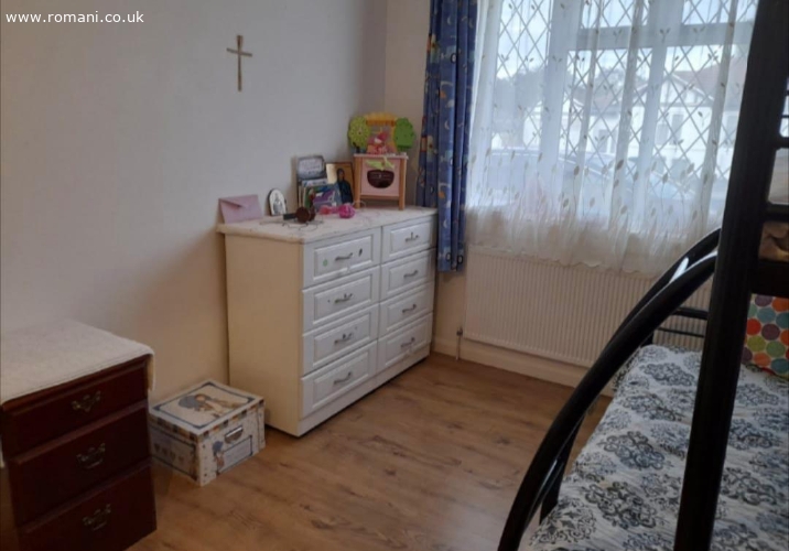 Double room for rent