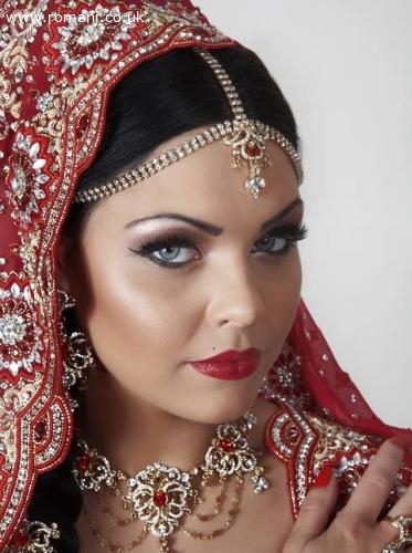 *Free training*High pay*Immediate start*Bollywood dancers*