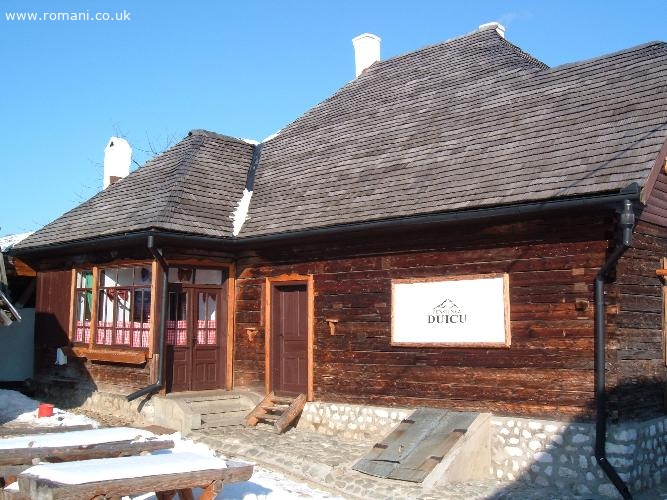 Închiriere Apartament in Alpine Chalet – Măgura, Moeciu
