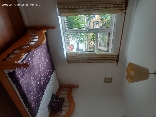 Inchiriez  Camera Dubla 480£ Burnt Oak