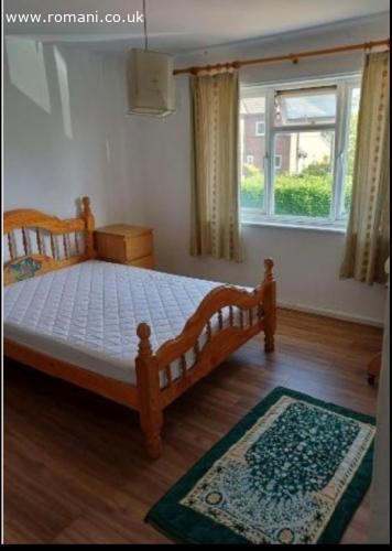 Inchiriez camera dubla 500£, Brunt Oak