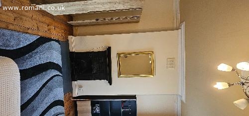 Închiriez camera dubla in North Greenwich