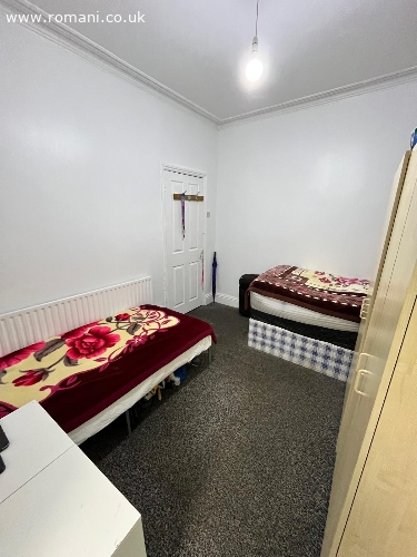 Inchiriez camera dubla Upton Park