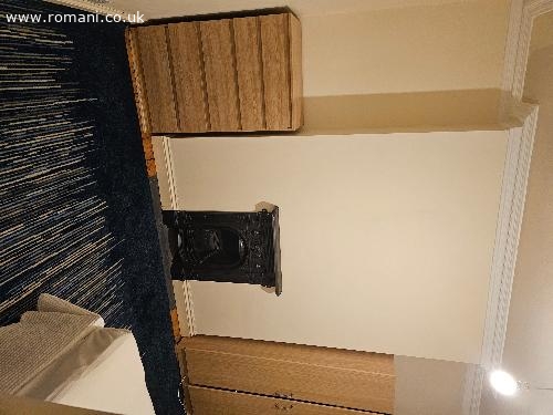 Inchiriez camera single  North Greenwich