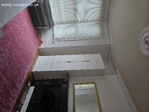 Închiriez casa 2 camere North Greenwich
