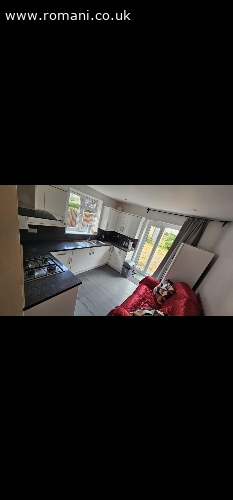 Închiriez casa in North Greenwich
