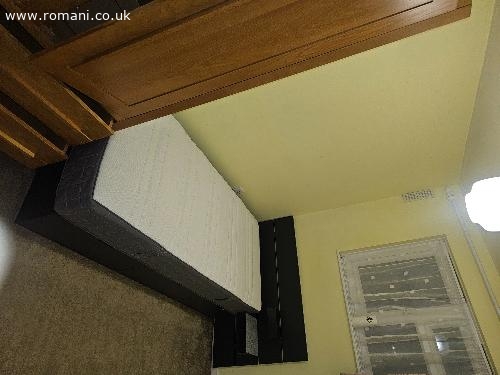 Inchiriez doua duble si una medie