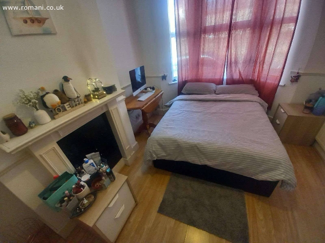 King size camera de inchiriat