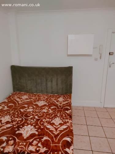 Studio flat în E7 8LW