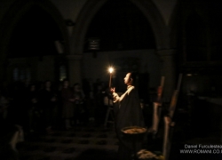 Slujba de Inviere la biserica romaneasca Reading