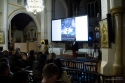 News - Stiri uk - 18239 filmul intre chin si amin a umplut st nektarios church din londra foto video