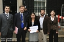 2008 - Evenimente ale comunitatii 2008 - Depunerea petitiei la Downing street